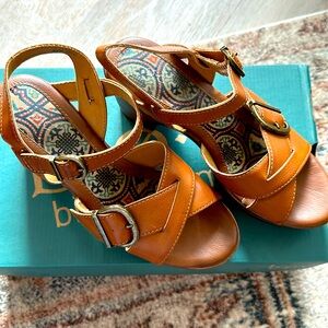 Almost new BOC Garnet heeled sandals size 7